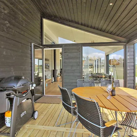 Serey - 1-4km From The Sea In Nw Jutland By Interhome Lokken